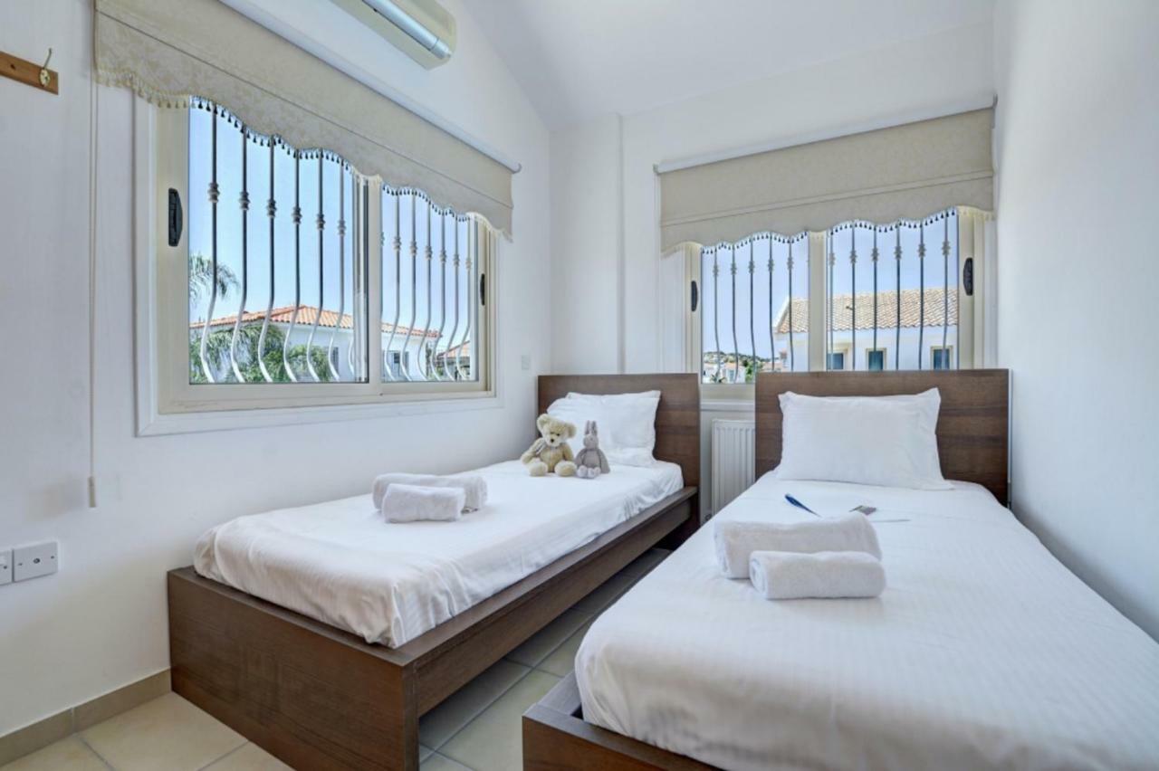 Blue Sea Villa Protaras Ngoại thất bức ảnh